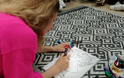 Illustratrice dans la classe